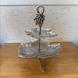 Vintage Arthur Court 2-Tier Grape Leaf Serving Tray Heavy Cast Aluminum Piece